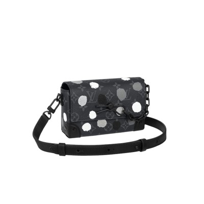 LOUIS VUITTON X YAYOI KUSAMA STEAMER WEARABLE WALLET M81935 (18*11*6.5cm)